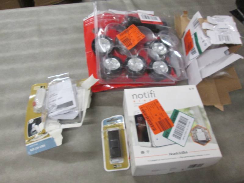 lot 53 image: 6 Light Task Kit, Push Button, Door...