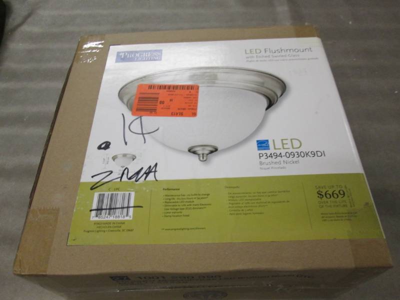 lot 82 image: Progress Lighting LED Flushmount...