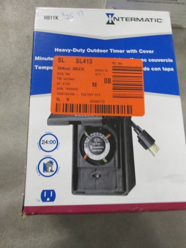 lot 100 image: Intermatic 15 Amp 24-Hour Outdoor P...
