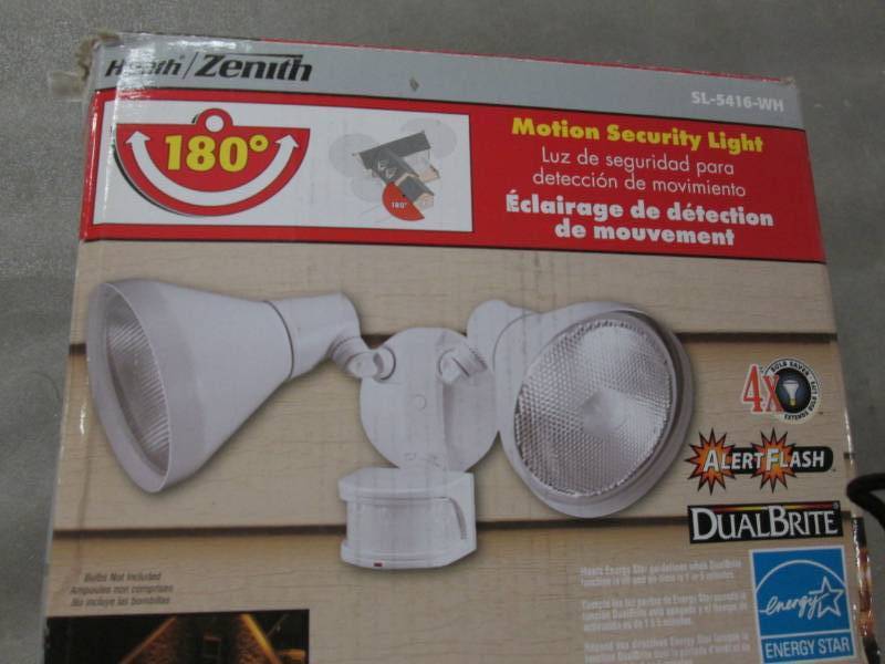 lot 131 image: Defiant 180 Degree White Motion-Sen...