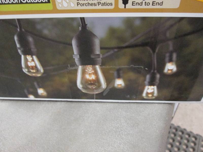 lot 133 image: Hampton Bay 48 ft 24 Bulb Heavy Dut...