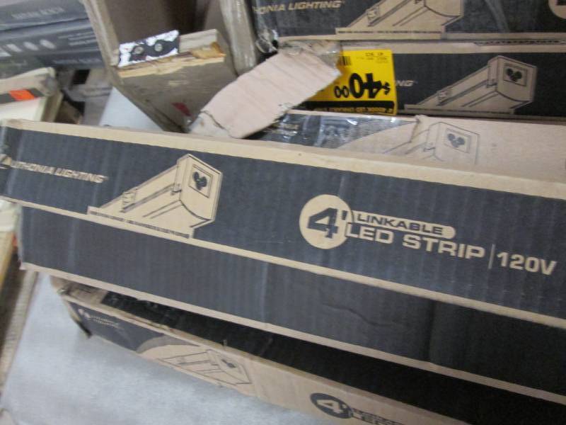 lot 219 image: Lithonia Lighting MNLK L48 840 M4 L...