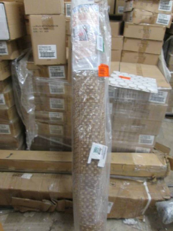 lot 289 image: Hampton Bay Natural Tan 5ft 3 in x ...