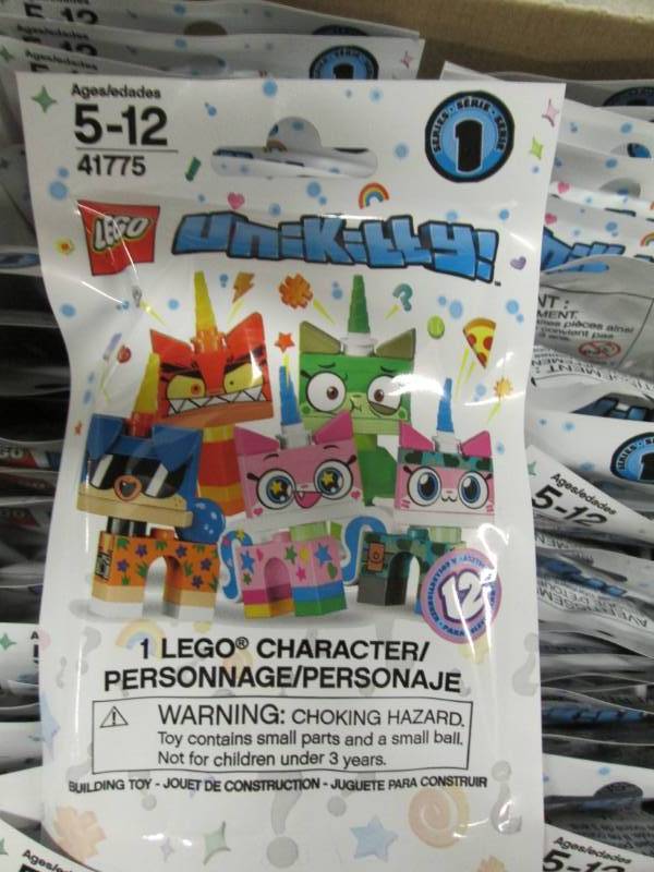 lot 325 image: Box of Legos Unikitties...