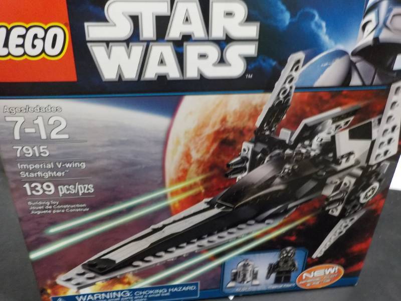 lot 1 image: Lego Star Wars - Dated 2011 Imperia...