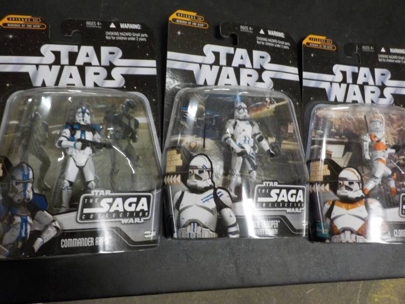 lot 7 image: Star Wars new in package set of 3...