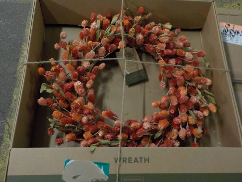 lot 96 image: Globe Flower Wreath 21 diameter...