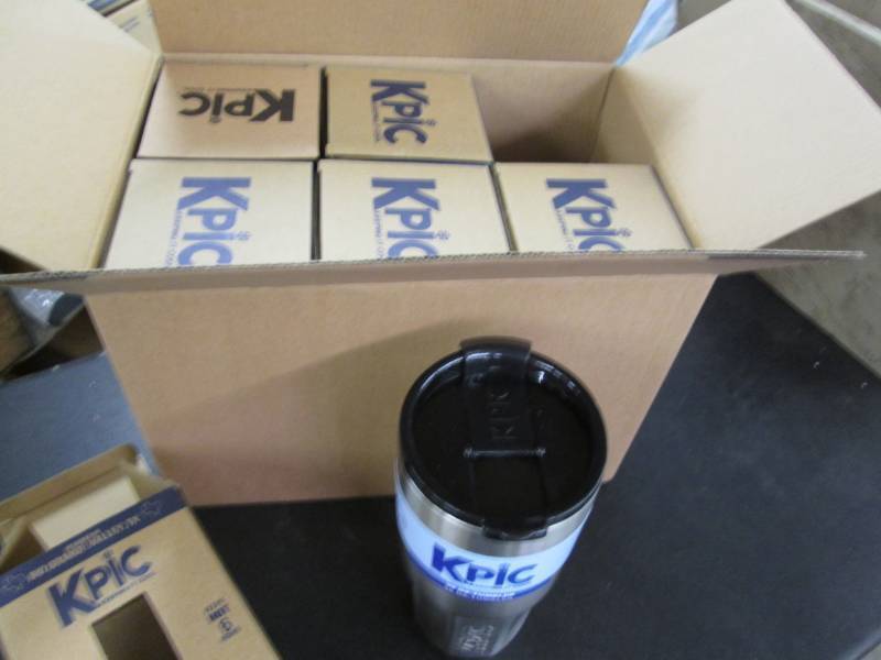 lot 181 image: 6 Kpic 30 oz Insulated Tumblers Kee...