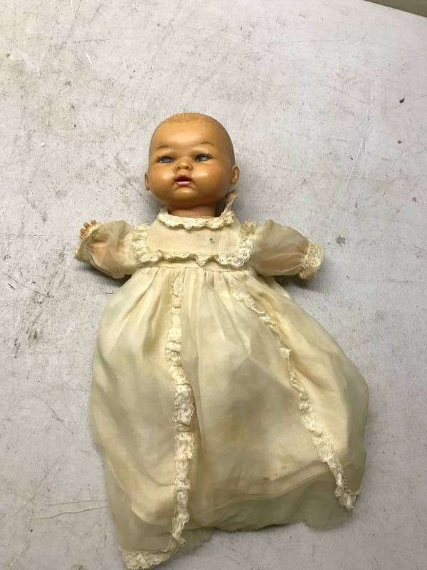 lot 25 image: Vintage 1972 Horsman Baby Doll, Original Dress, Shows Wear