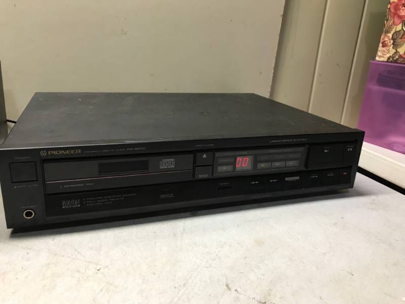 lot 35 image: Pioneer VSX-305 Stereo Receiver, And PD-6010 CD Player, Both Powered On, Untested After That