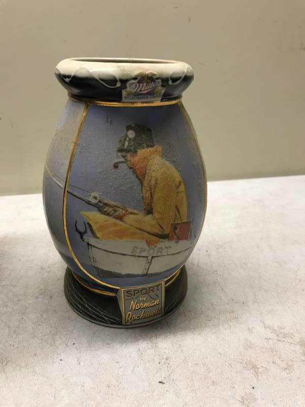 lot 41 image: Miller Lite Beer Stein Norman Rockwell Sport