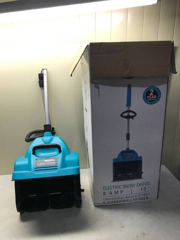lot 20 image: Snoworks Electric Snow Shovel, Good Condition