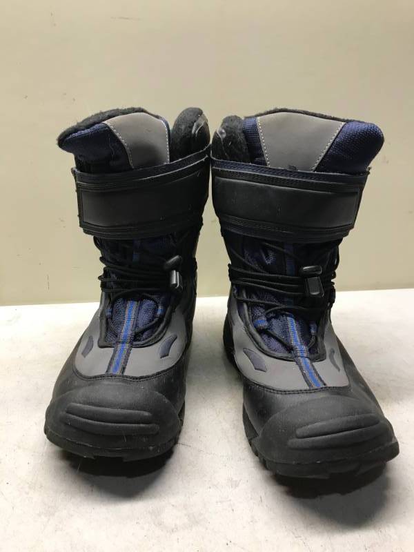 lot 70 image: Pair Of Ozark Trail Winter Boots, Used, Show Wear, Size 9