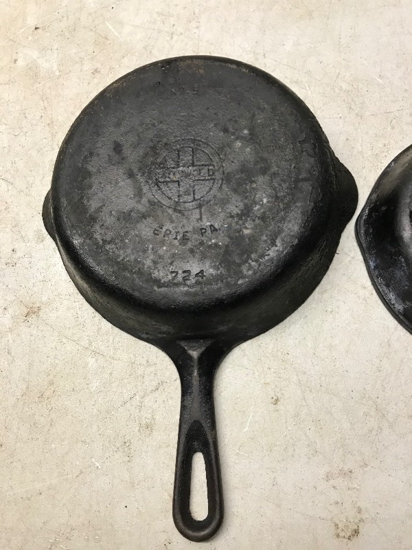 lot 90 image: Lot Of Vintage Cast Iron Pans, Used Show Wear, One Is A Griswold 724 #5