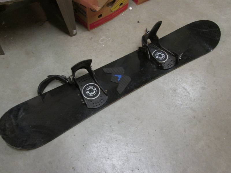 lot 55 image: Piranha Snowboard with Bad Bindings...