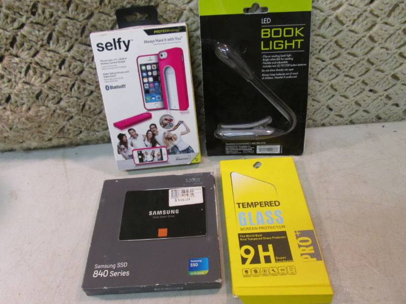 lot 83 image: Lot of Misc See Photos  EC1...