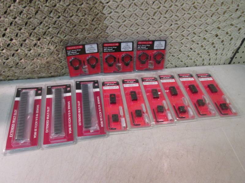 lot 108 image: Lot of Assorted Redfield Gun Scope ...