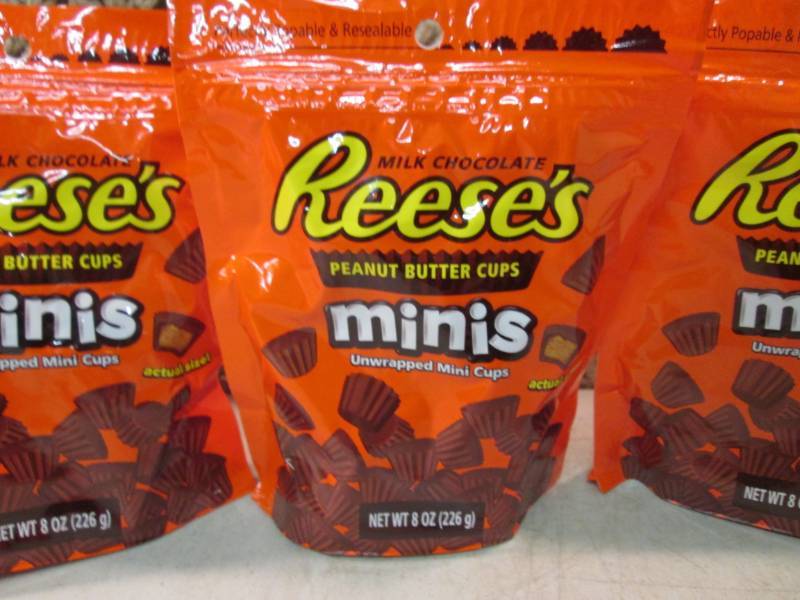 lot 124 image: 3 Bags of Reeses Peanut Butter Cup ...