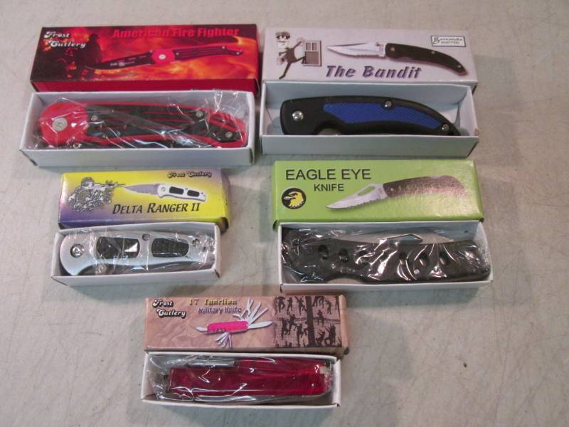 lot 178 image: Lot of 5 New Pockets Knives  RM3...