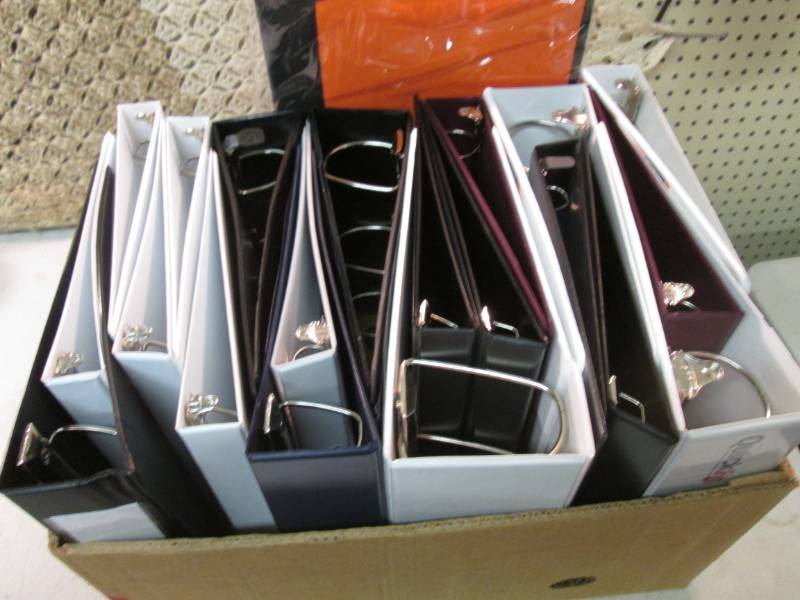 lot 200 image: Lot of 21 Assorted 3-Ring Binders  ...