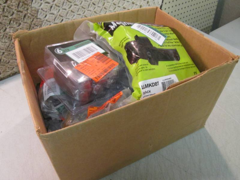 lot 203 image: Box Full of Assorted Cabinet Door a...