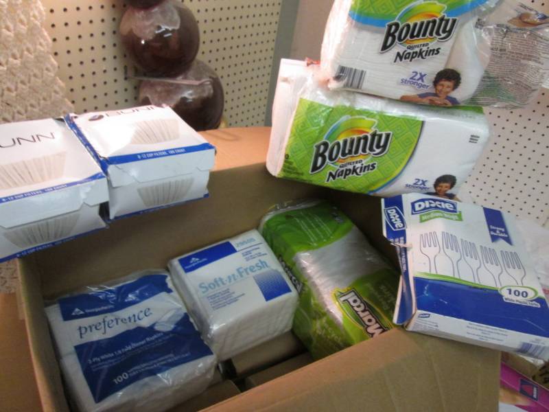 lot 205 image: Big Box Full of Assorted Napkins, B...