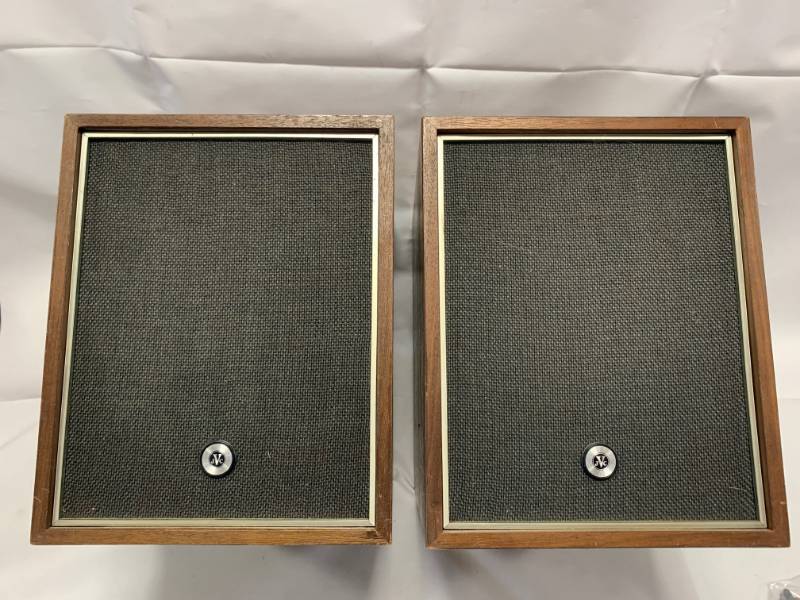 lot 15 image: JVC Nivico Speakers STF-600E Japanese