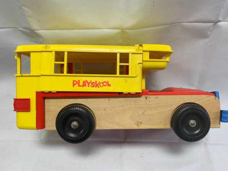 lot 42 image: Vintage Playschool Camper WoodPlastic 17 Long
