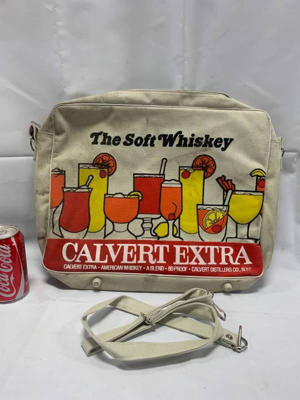 lot 57 image: Calvert Extra Whiskey Vintage Bag