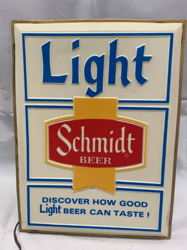 lot 83 image: Schmidt Light Beer Sign