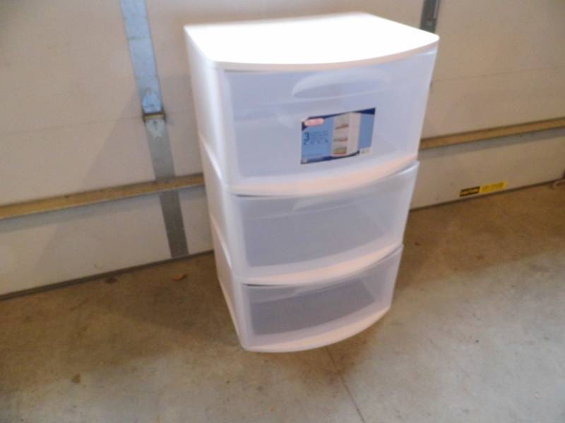 lot 43 image: 3 Tier Organizer