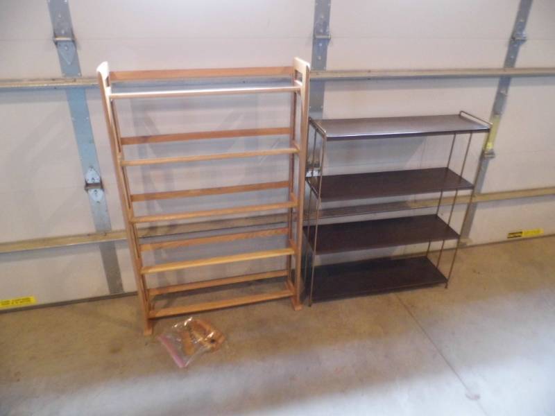 lot 52 image: Metal Shelf - Wooden CDDVD Holder