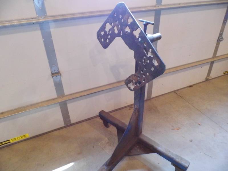 lot 61 image: Stand
