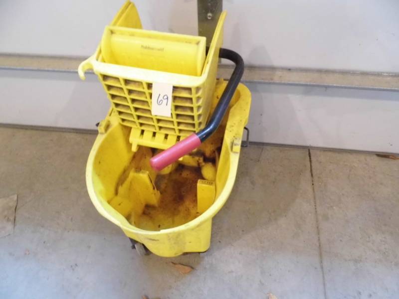 lot 69 image: Mop Bucket