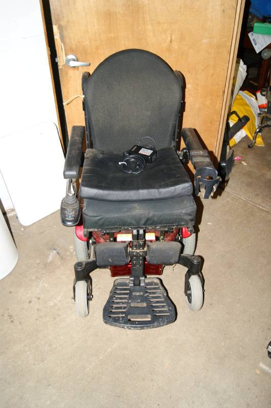 lot 1 image: Sunrise Medical Quickie Pulse 6