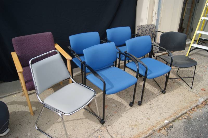 lot 50 image: Lot of Chairs