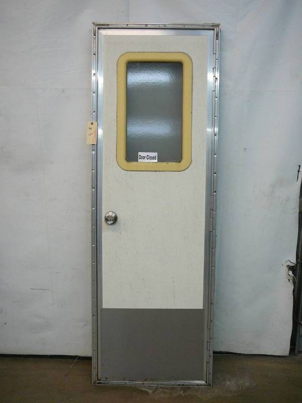 lot 44 image: 24 RV Door & Screen