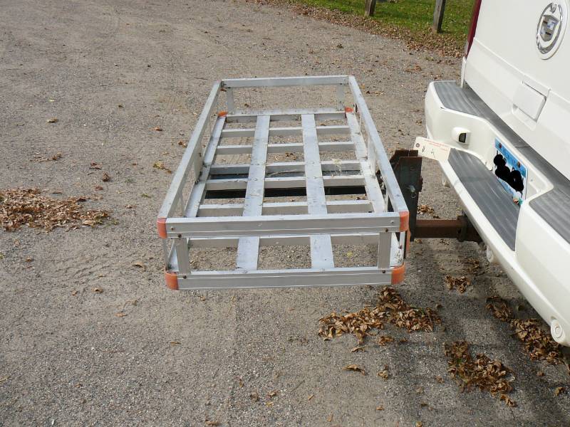 lot 45 image: 2 Receiver Hitch Rack