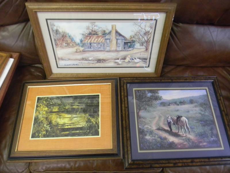 lot 24 image: Group of Vintage Wildlife and Western Pieces 3 total Nice Lot - SEE PICTURES