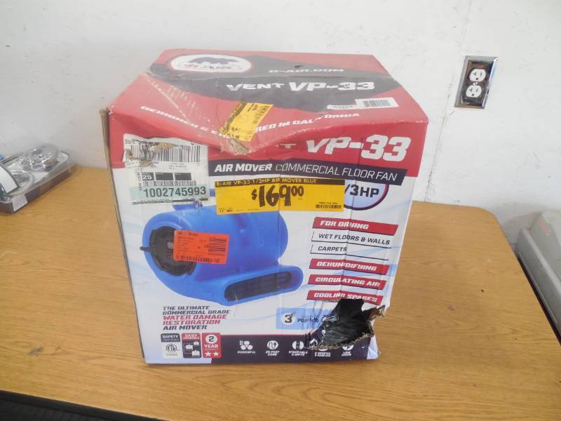 lot 71 image: B-Air 13 HP Air Mover Blower Fan for Water Damage Restoration Carpet Dryer Janitorial Floor in Blue
