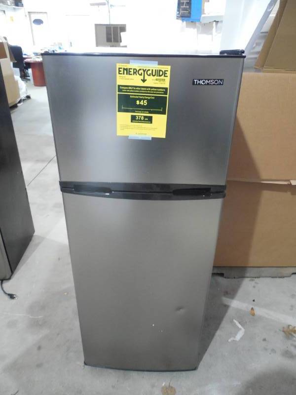 lot 2 image: Thomson 7.5 cu. ft. Top-Freezer Refrigerator