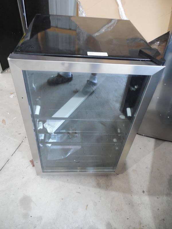 lot 12 image: Frigidaire 126-Can Stainless Steel Beverage Center, 4.4 cu. ft.
