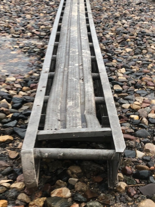 lot 16 image: 20 Aluminum Scaffolding Plank