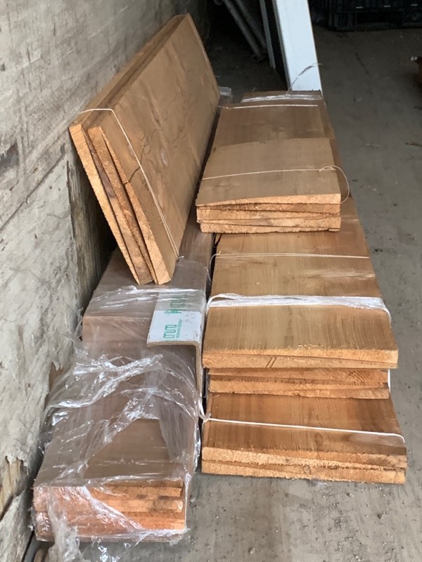 lot 2 image: Lot Of British Columbian Cedar-Lap Siding