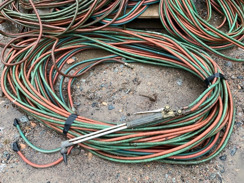 lot 27 image: Pallet Lot Of Oxi-Acetylene Hoses & Etc