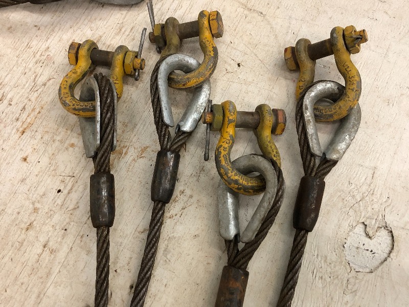 lot 49 image: 4-Point Lifting Harness