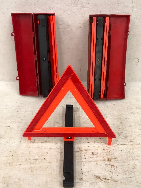 lot 64 image: (2) Roadside Triangle Sets
