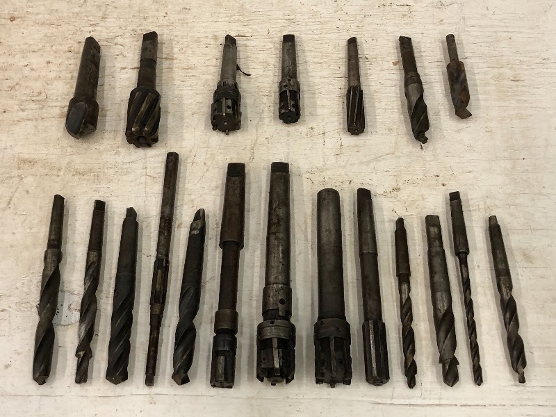 lot 69 image: Tray Of Assorted Milling  Drilling Bits