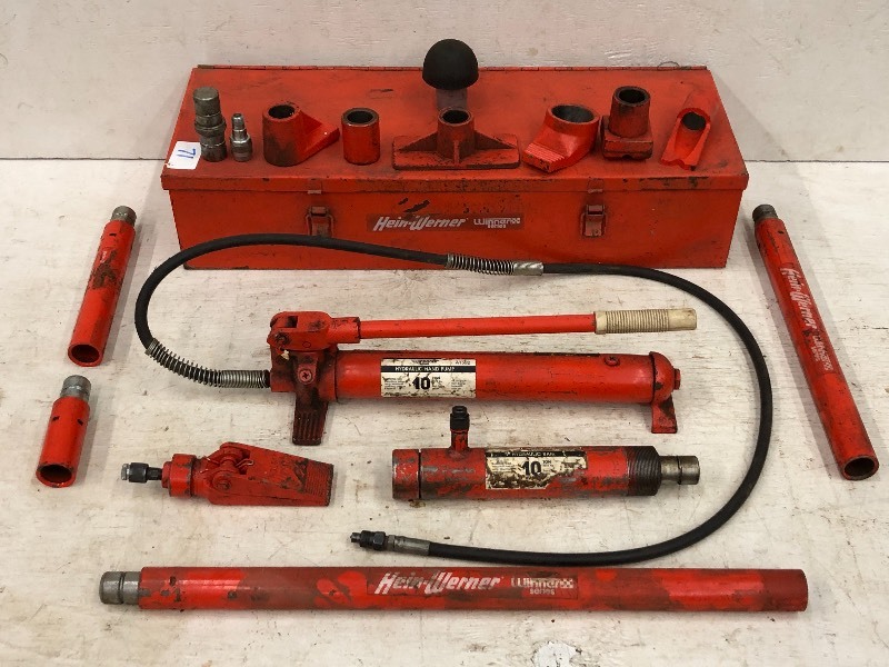 lot 71 image: Hein-Werner 10-Ton Portable Hydraulic Jack Set