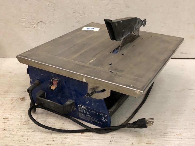 lot 87 image: Tile Cutting Saw